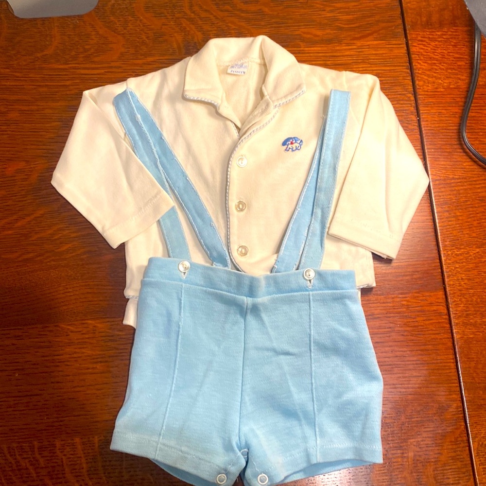 Vintage baby size 2 outfit.  Shirt, jacket and shorts.